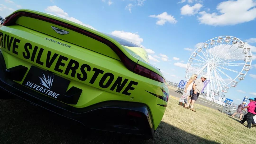 f1红牛车队阿斯顿马丁,阿斯顿马丁f1赛车队