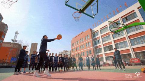 “七个一”先锋在行动｜小小讲解员带你游包钢实验二小