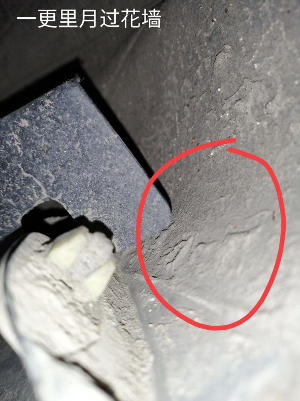 新车后翼子板被撞变形换还是修,汽车后备箱盖撞了怎么办