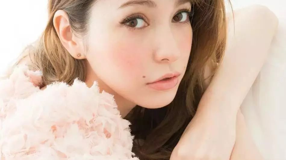 油管百万粉网红仇仇干货,秋冬蜂蜜焦糖橘系日妆教程