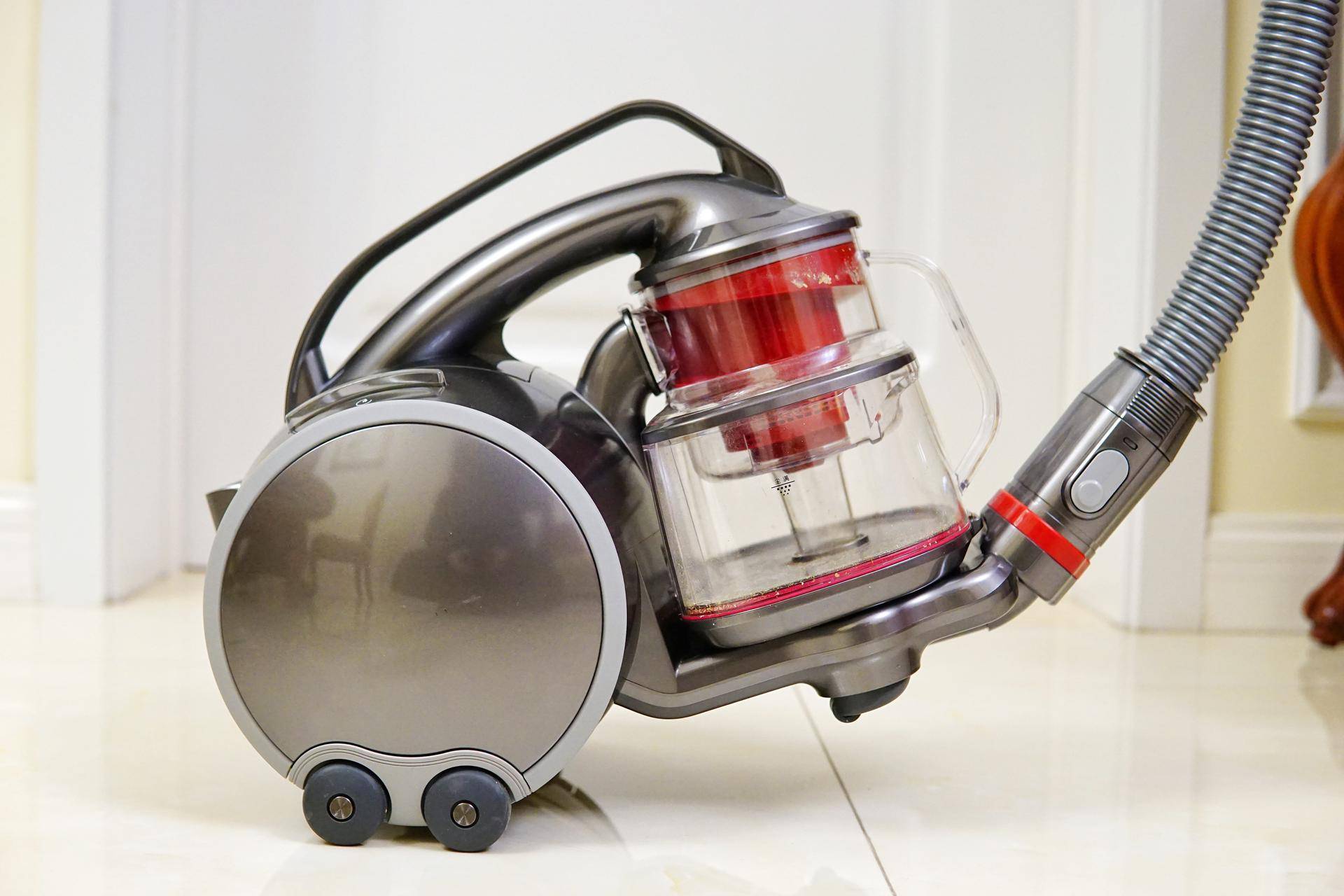 手持式吸尘器选购,卧式吸尘器和手持吸尘器哪个好