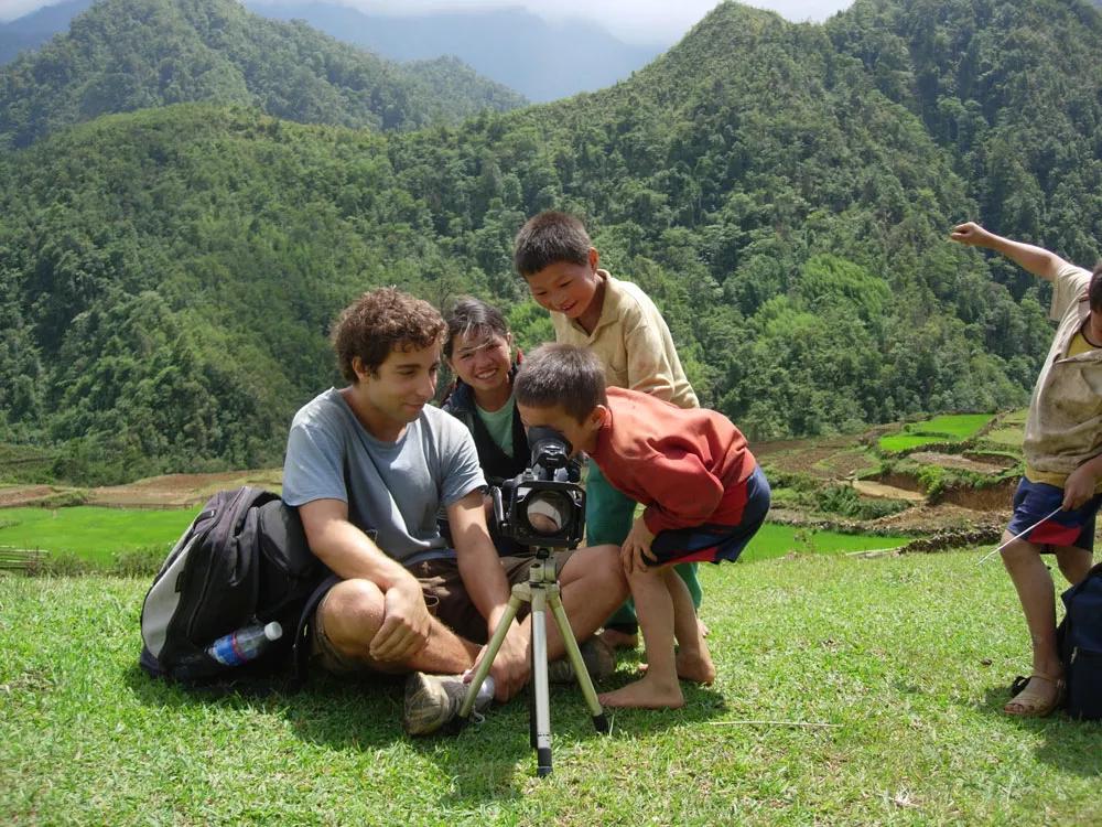 抗击疫情不出远门,抗击疫情电影完整版免费