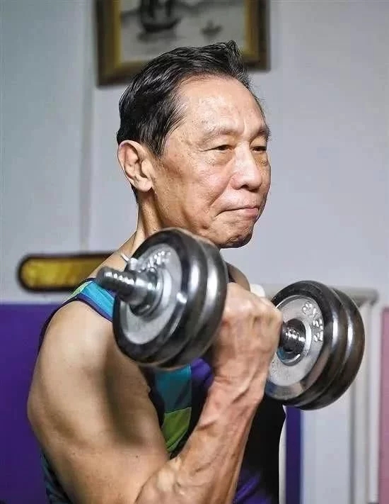 钟南山谈养生保健运动健康,钟南山谈中年养生五个注意