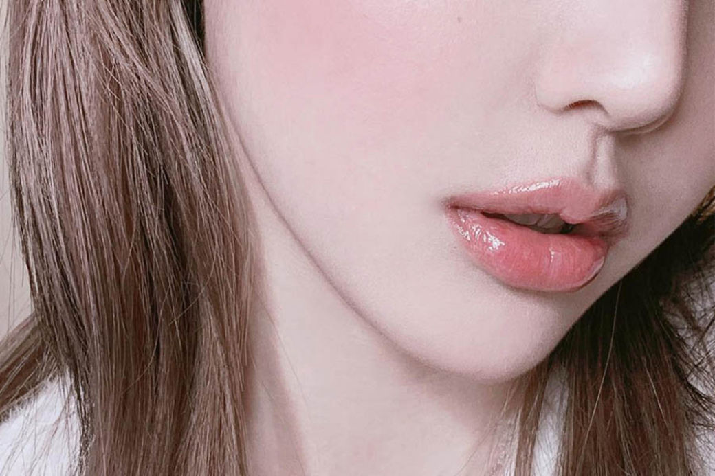 干唇护唇的正确方法,冬天护唇的正确方法图解