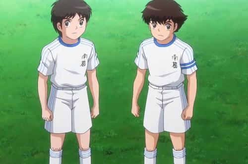 足球小将大空翼和太郎搭档,足球小将大空翼10球