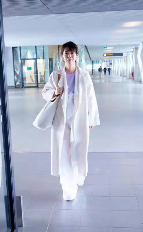 小黑裤已经过时了现在流行,冬季流行的小黑裤