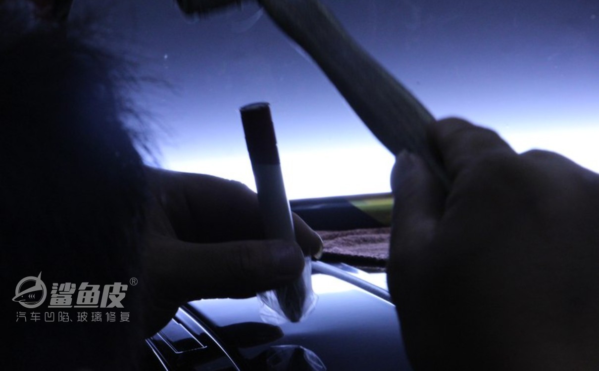 汽车车顶边梁凹陷免喷漆修复教程,汽车车顶凹陷无痕修复