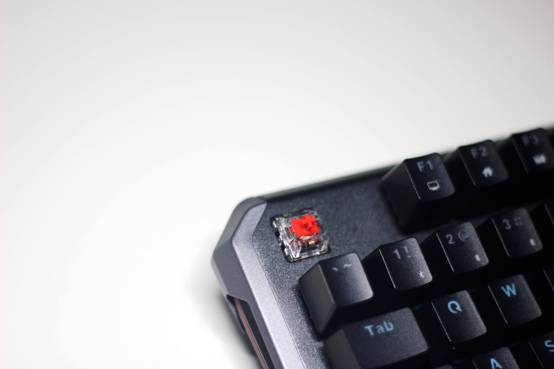 雷神玄龙机械键盘kl5087体验,多功能双头灯二合一复合灯