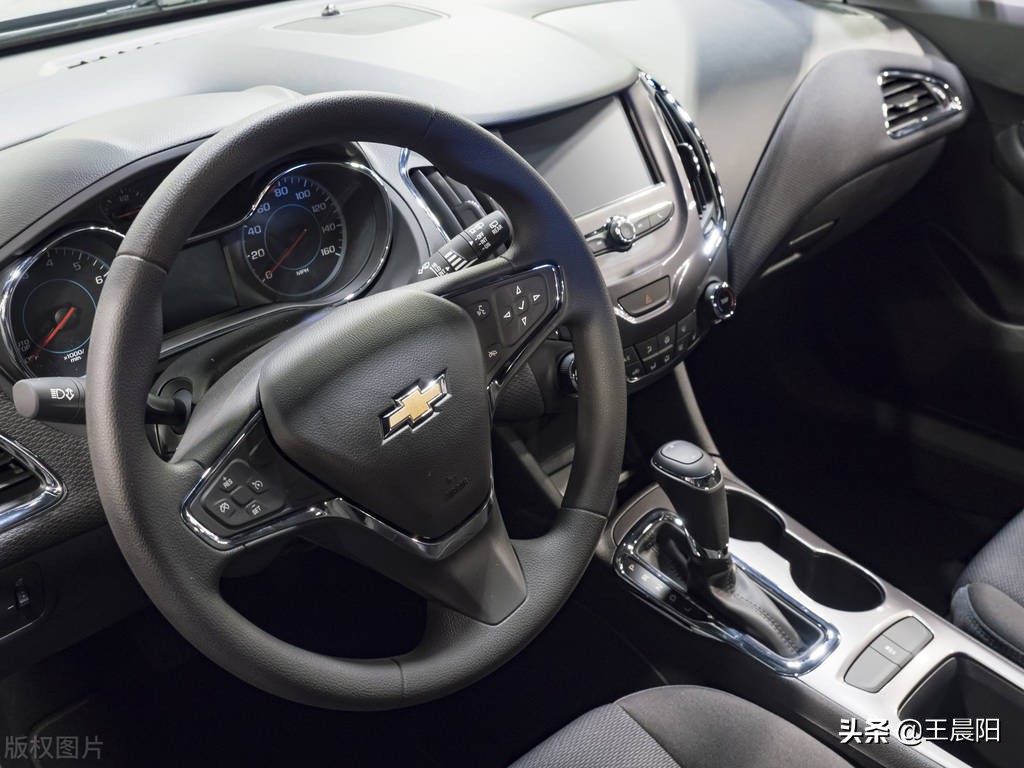 11款雪佛兰科鲁兹1.8自动挡油耗,11年雪佛兰科鲁兹1.6油耗怎么样