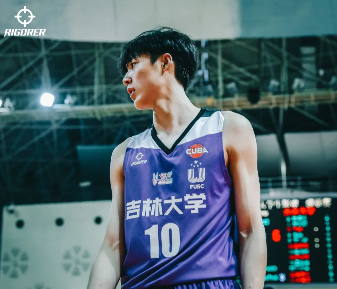 东北小组赛爆冷！海大掀翻山东冠军，CUBA魔鬼主场太恐怖