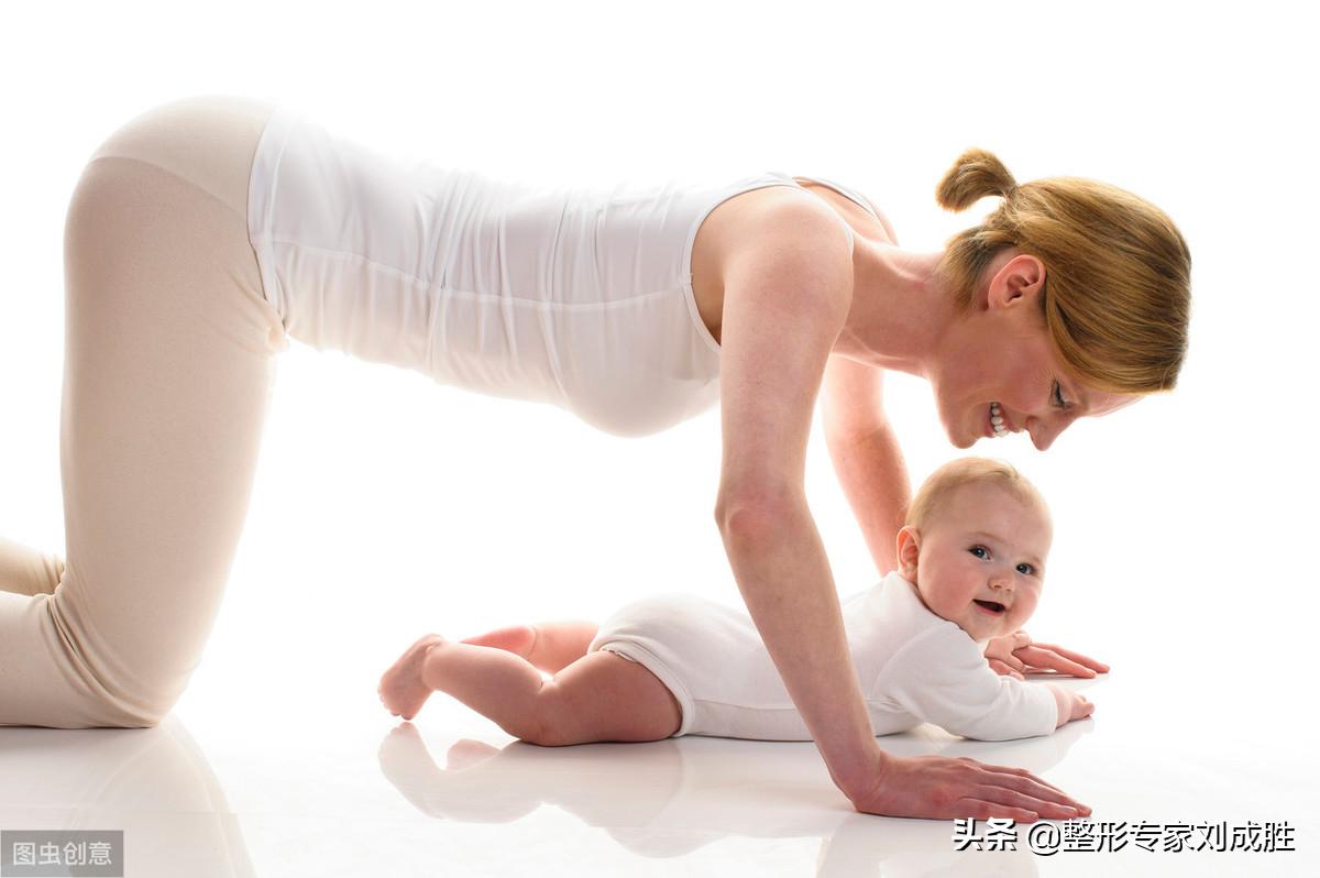 胸下垂做什么运动能挺胸,产后如何预防胸部下垂干瘪