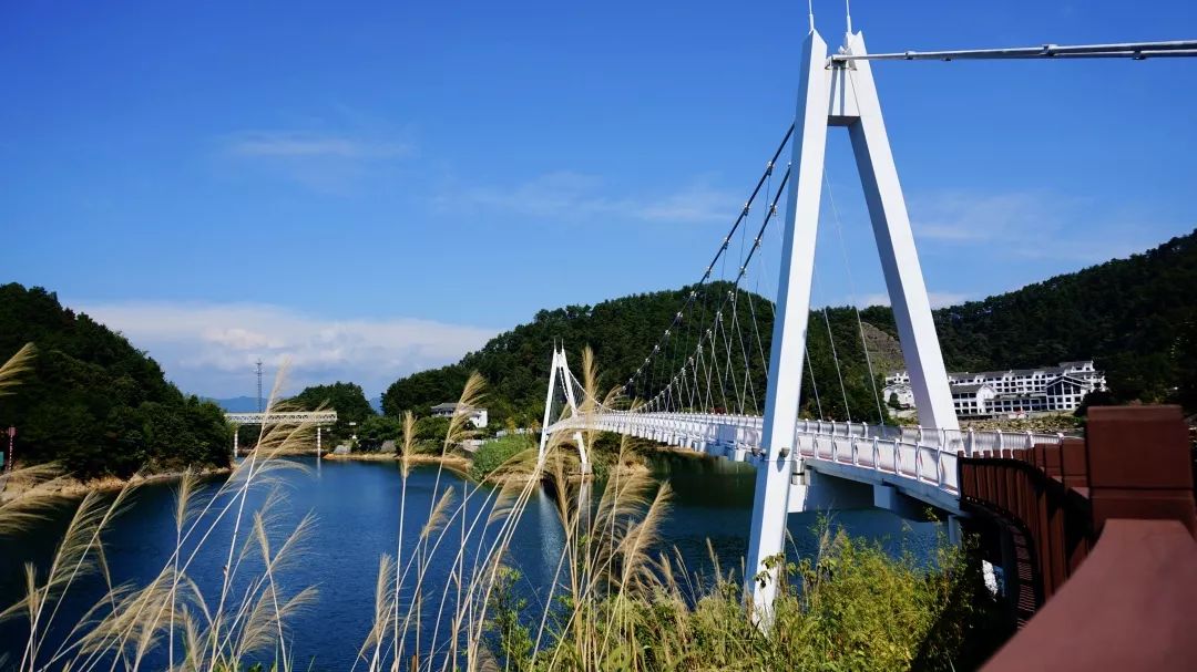 千岛湖-听说这人少景美的地方是杭州的后花园？