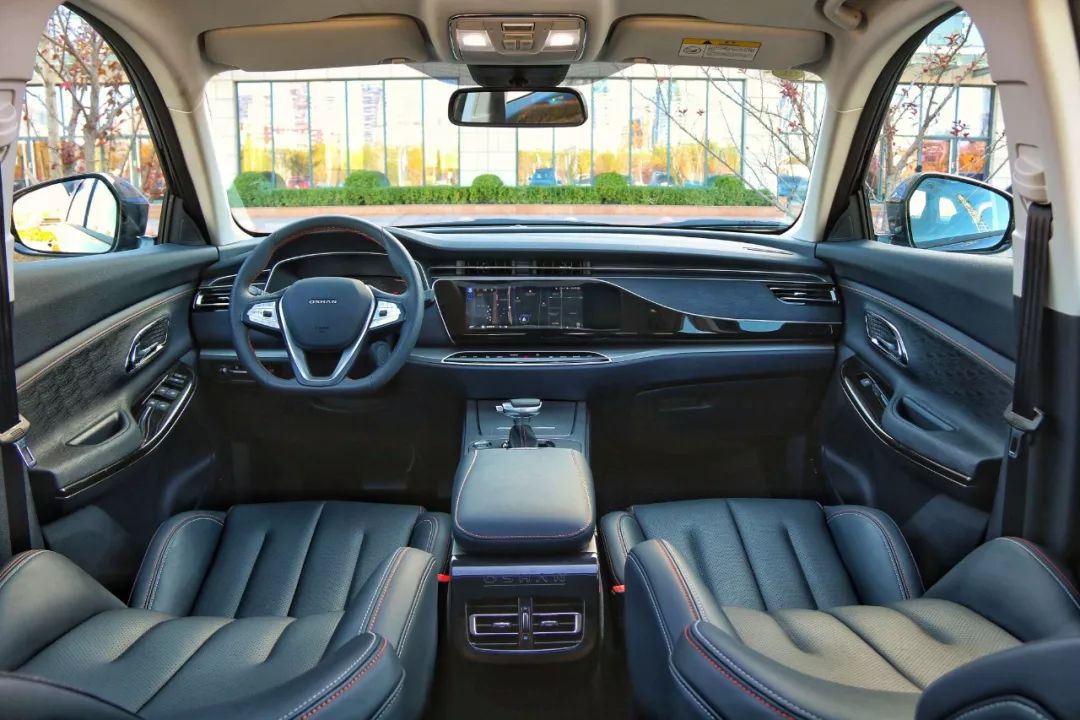 长安欧尚x7新款上市仅7.77万起,长安欧尚x7和东风风行t5evo哪个好