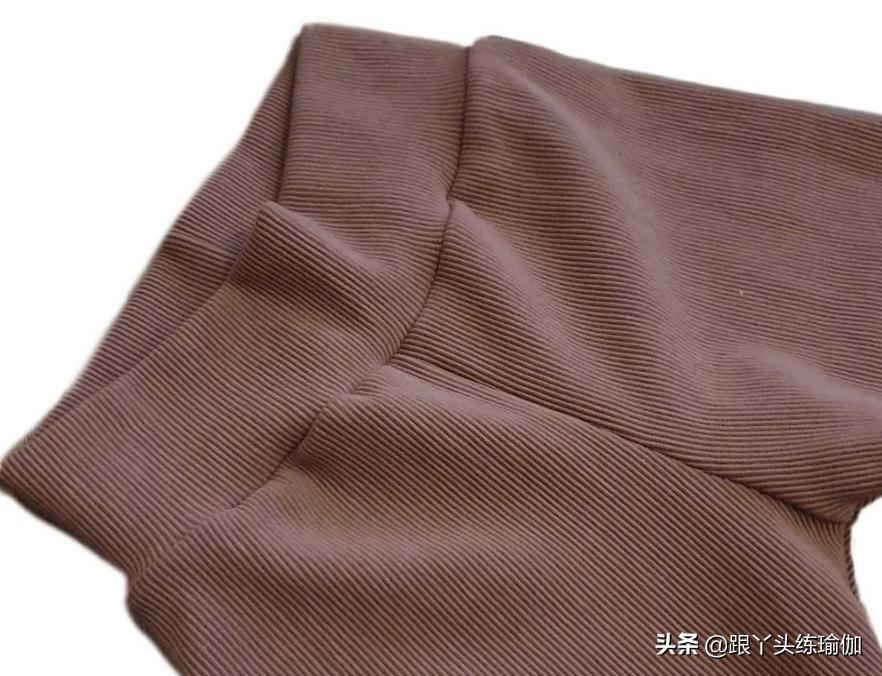 秋裤穿得像瑜伽裤怎么办,为什么要穿瑜伽裤上街