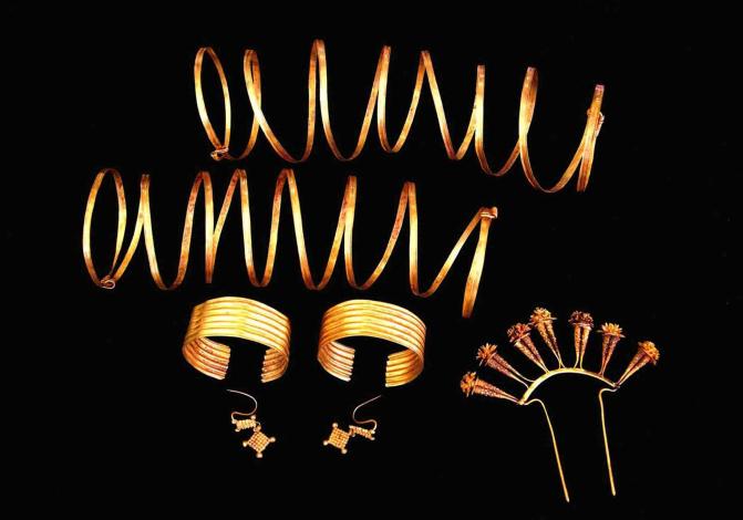 手镯的特征及图片,手镯分为几种镯形和图片