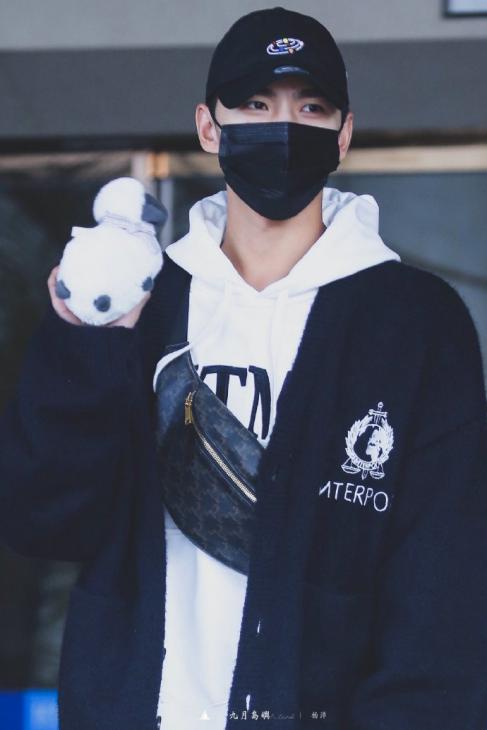 高街潮牌Cebrodz,为什么明星喜欢代言奢侈品