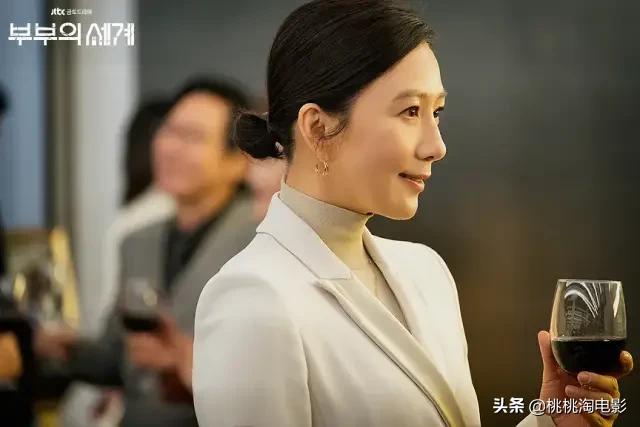 金喜爱55岁写真照,金喜爱夫妻写真