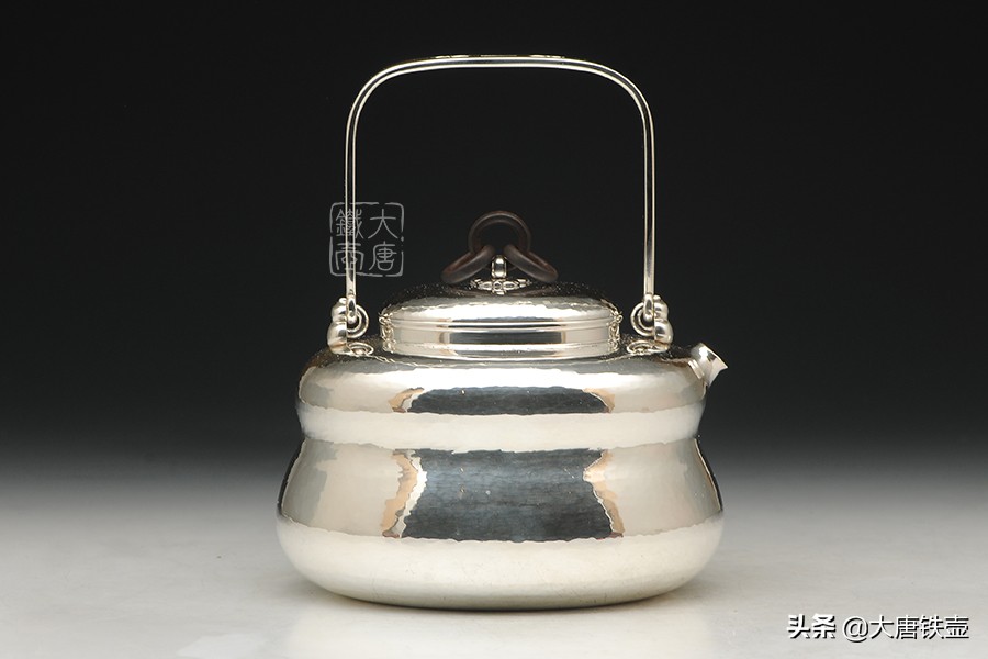 煮茶喝养生还是泡茶喝养生,银壶煮水泡茶比较好