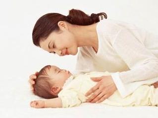 小孩晚上不睡哭怎么办,孩子晚上不睡觉要怎样才能哄睡