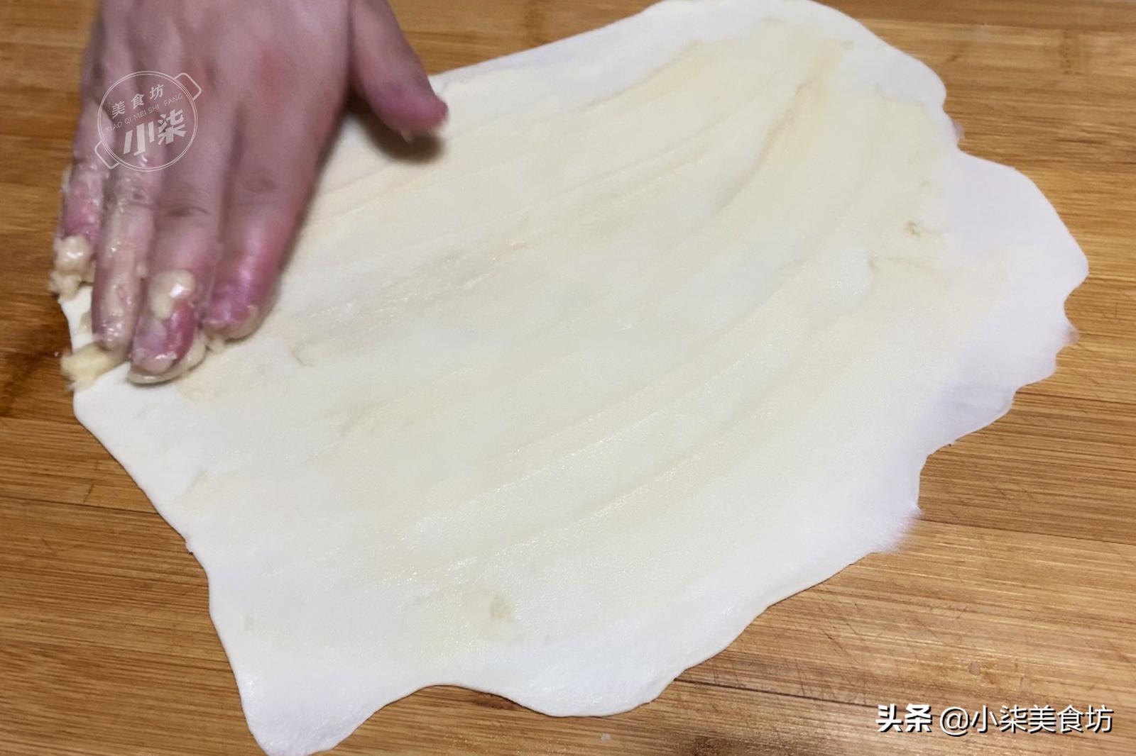 用绿豆做小饼家常配菜的做法,外皮酥软香甜绿豆小饼