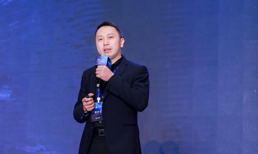 总裁直达号现已开通，22老品牌值得信赖！轩怡装饰