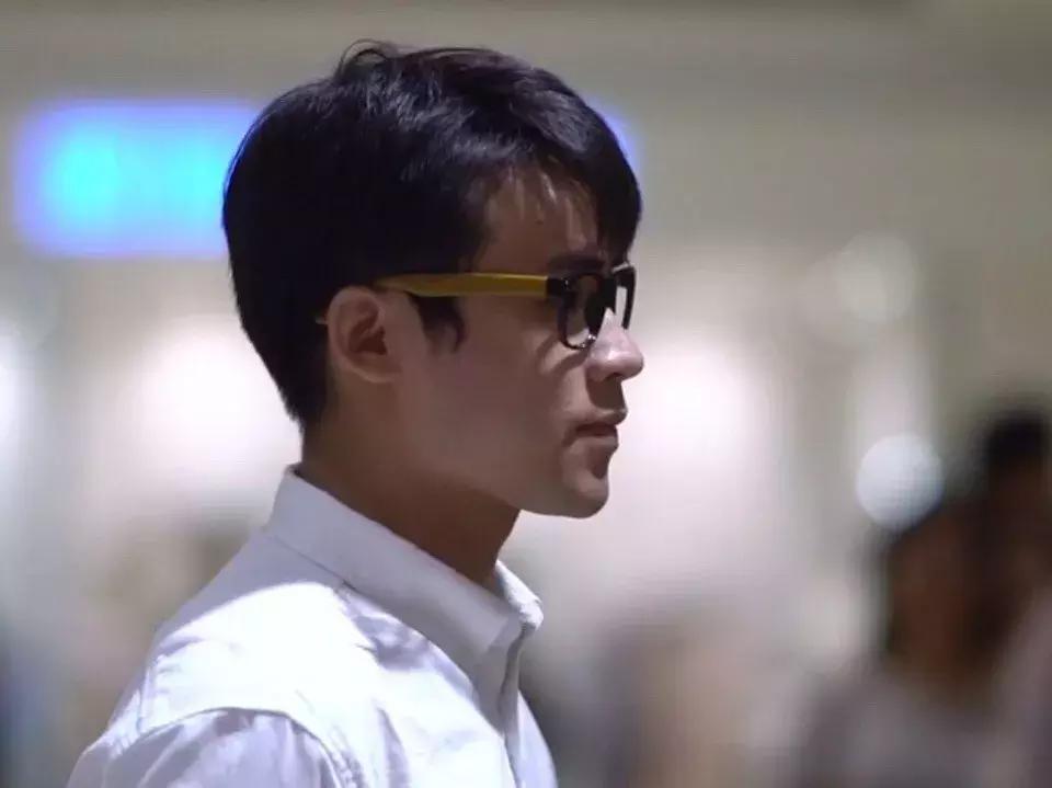 黄渤从草根变影帝,黄渤从无名歌手到70亿影帝