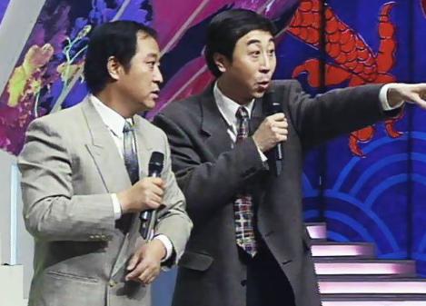 他是冯巩搭档，娶恩人之女，恋25年却在58岁离婚，曾在跳水中晕倒