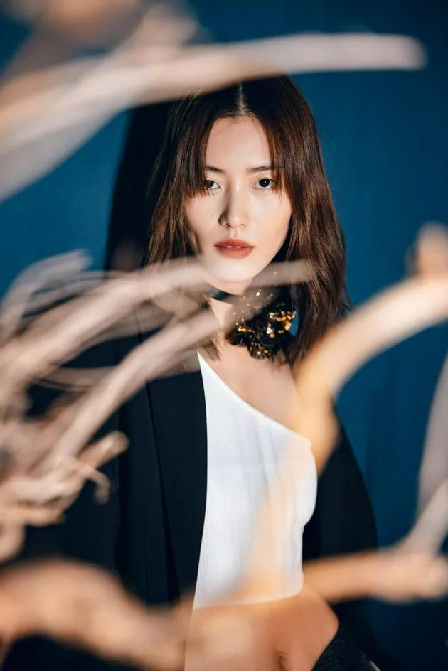 閤而不同，地素时尚借敦煌文化讲了个现代故事