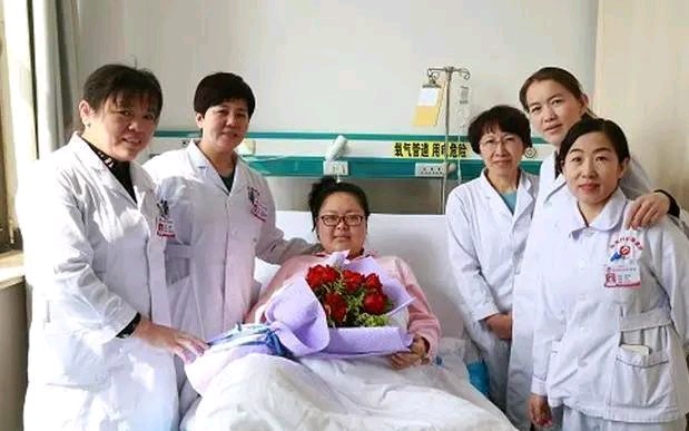 产妇分娩难产痛得大叫,产妇分娩大声喊叫