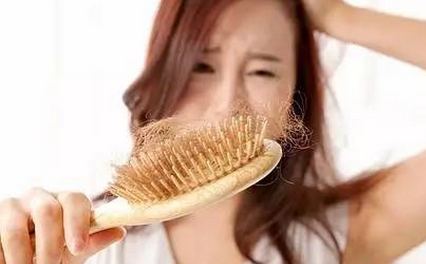 拒绝熬夜,防止脱发,怎样把熬夜脱发的伤害降到最低?