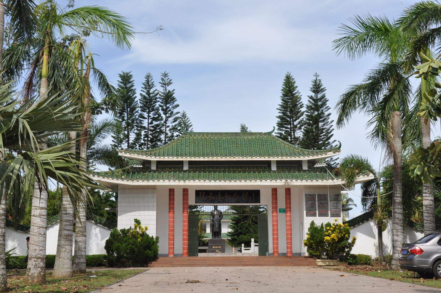 张云逸的资历有多高 (张云逸与白崇禧)