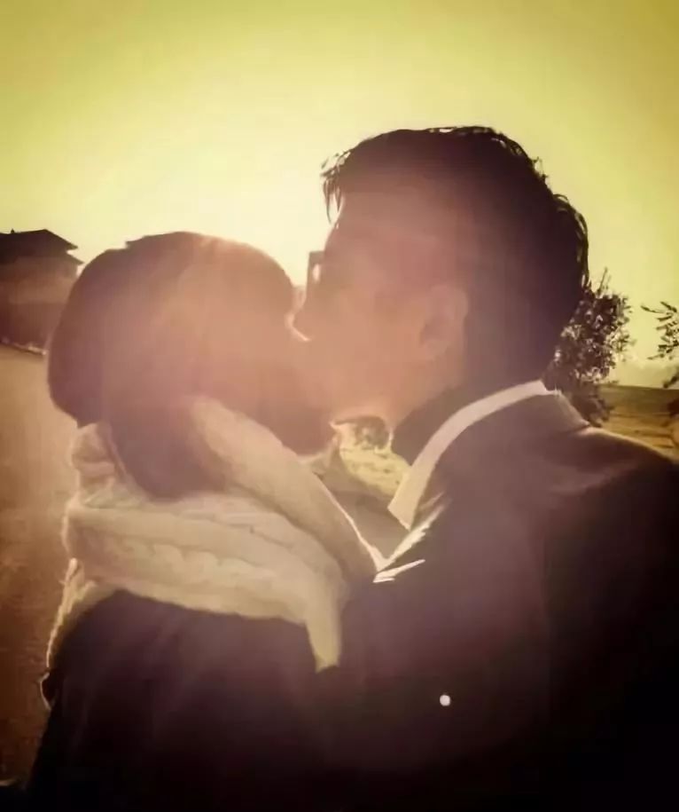 张亮微博宣布离婚，网友怀疑是为了转移对高以翔事件的注意力