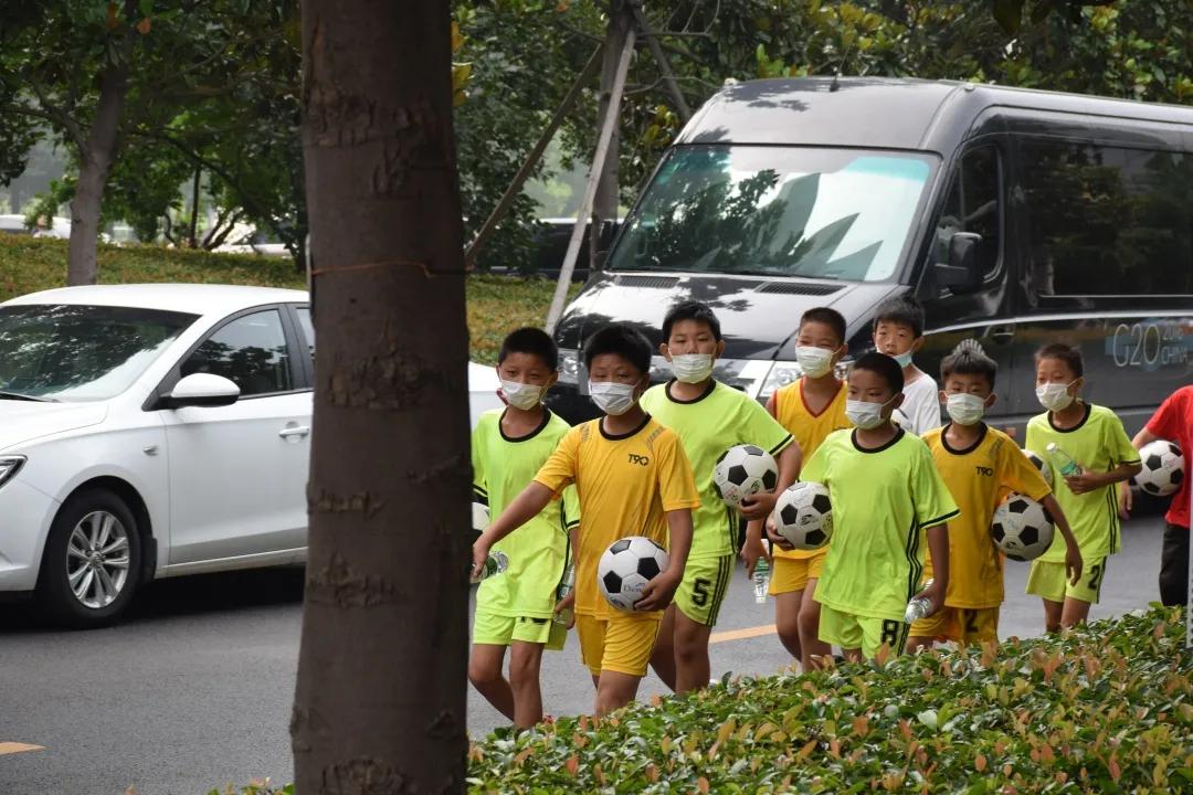 南体健美操的直播间,南体直播回放春晚