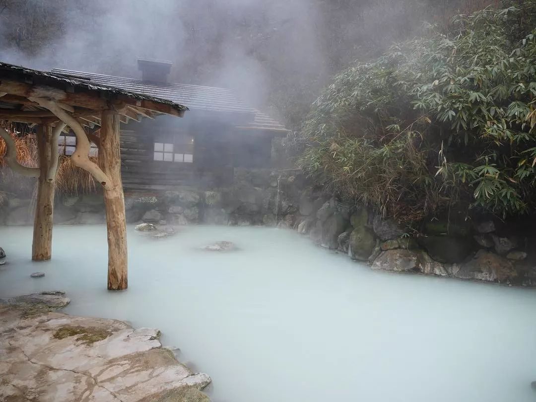 她是日本平安时代第一美人，家乡的火车和大米都以她的名字命名