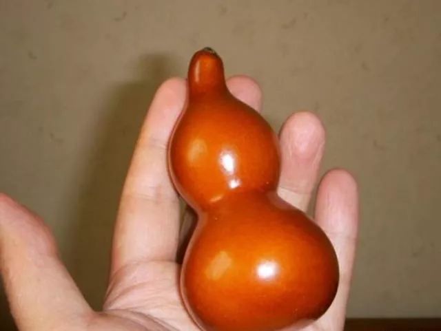 盘文玩葫芦变枣红要多长时间,文玩葫芦每天盘多久最好