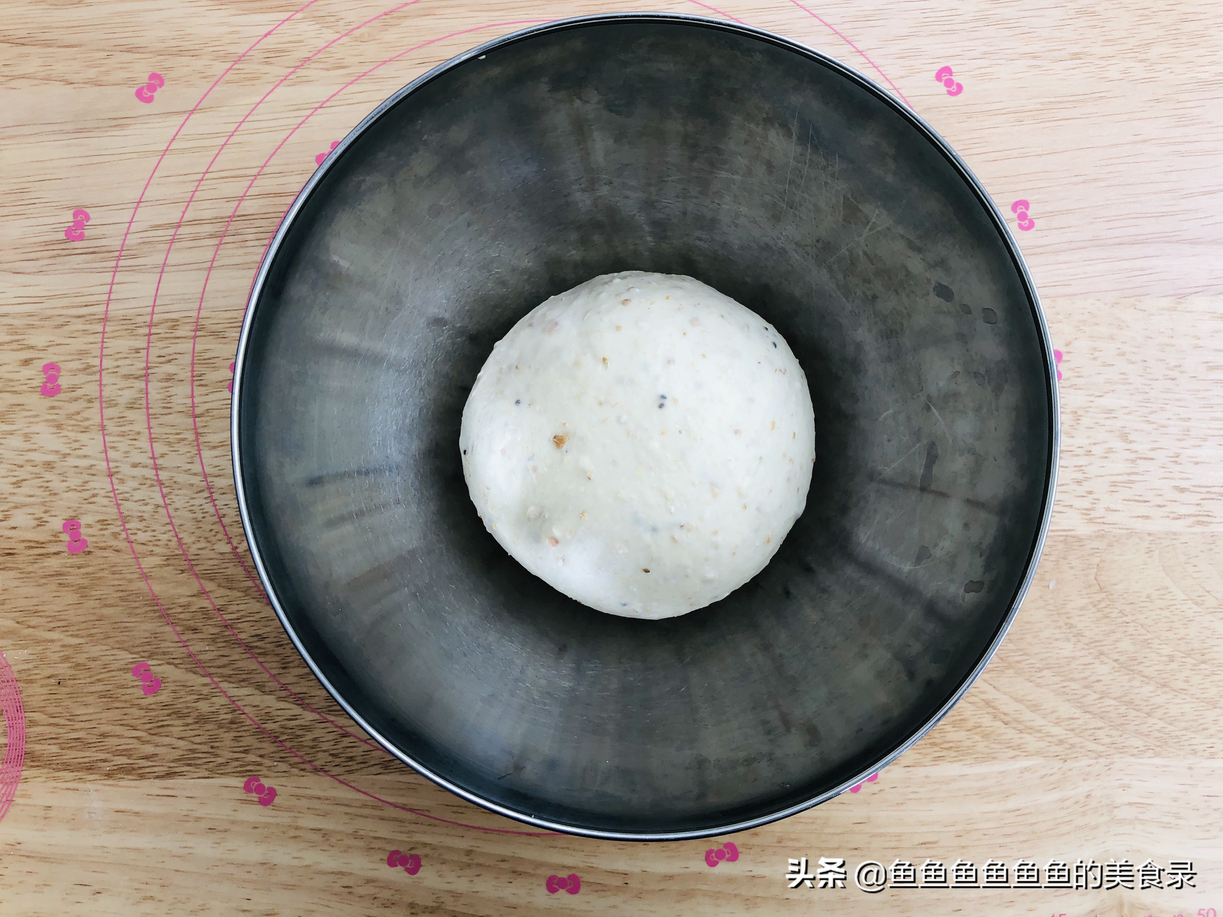 用烤箱烤面包揉面,不用揉面烤箱烤面包最简单做法