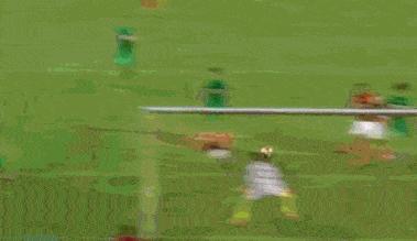 中国足球爆笑动态图,足球比赛搞笑动图高清