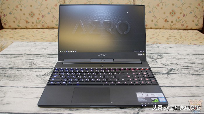 技嘉aero15xv8详细评测,技嘉游戏本aorus15x