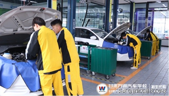 暴雨怎么开车最好,暴雨后怎么练车