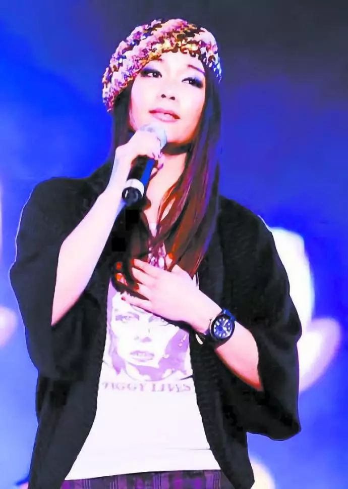 许美静和王菲,许美静和王菲当时谁红