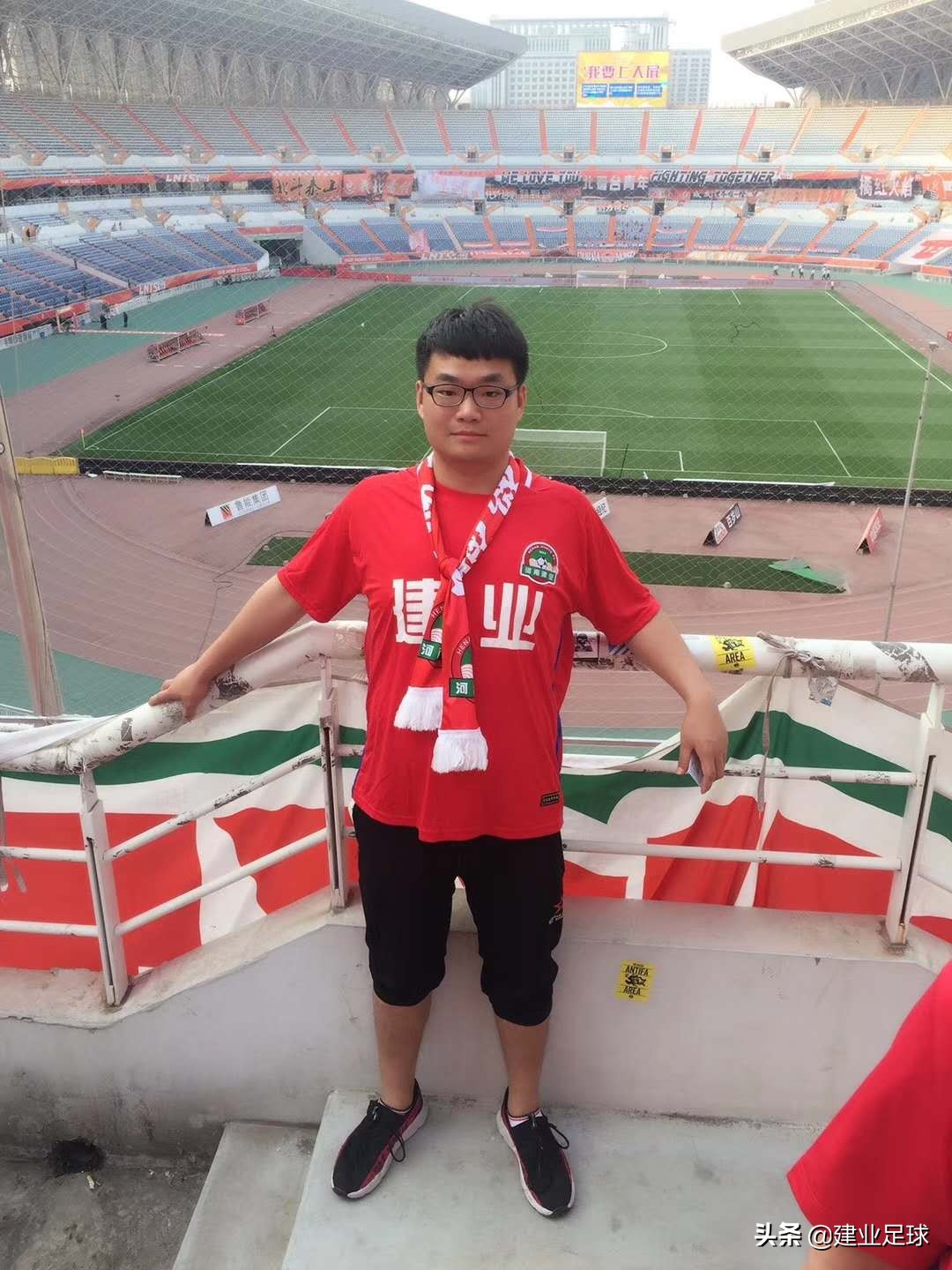 致敬最美逆行者支援武汉,致敬最美逆行者助力疫情防控