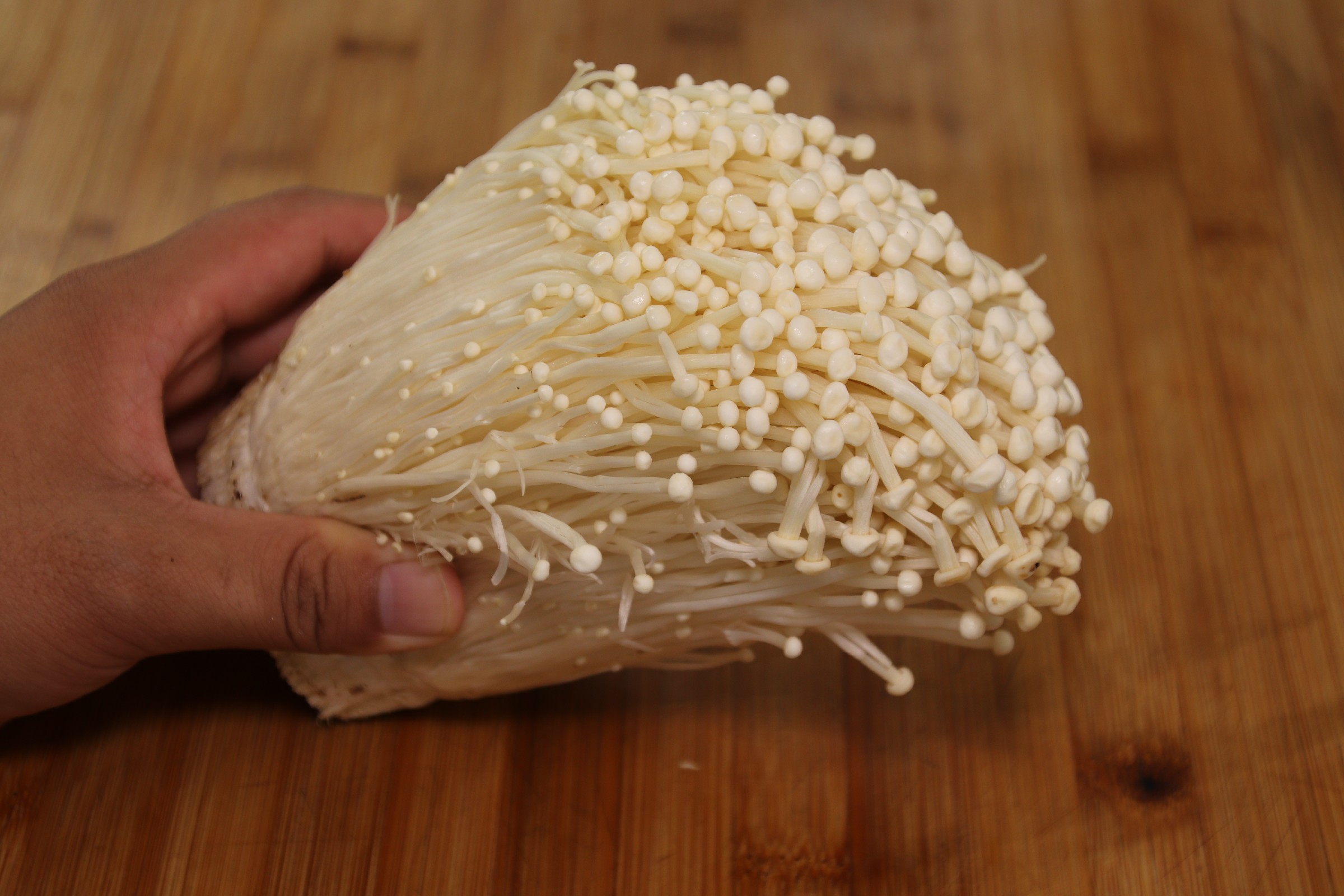 自选麻辣烫什么菜不压秤,吃麻辣烫挑菜视频