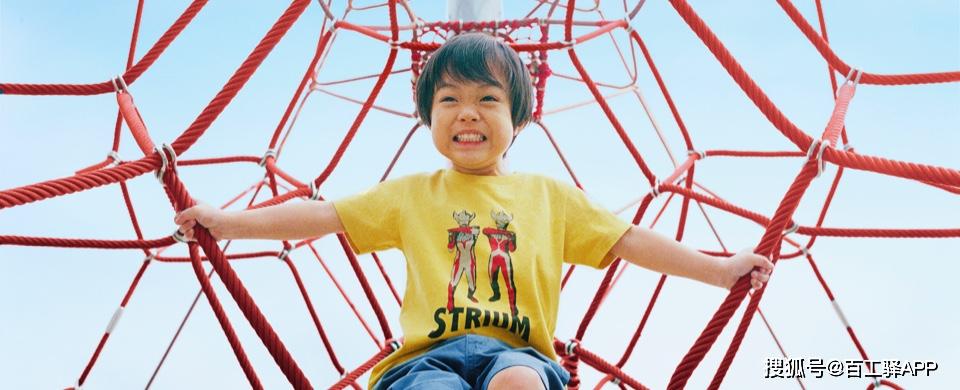 没开玩笑！优衣库的最新作品是一个公园！