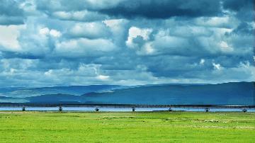 我国时速600公里高速磁浮视频,时速600公里高速磁浮试验样车青岛