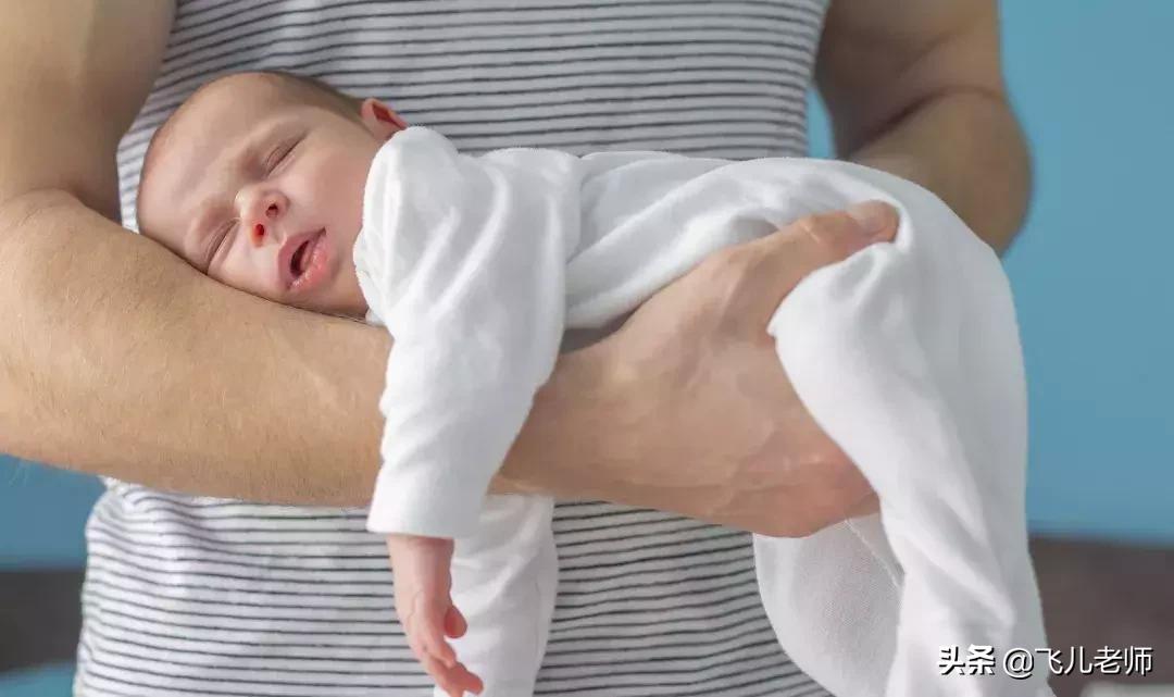 15个月的小宝宝突然哭得很凶,两月多的宝宝为什么老哭