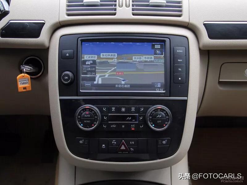 2017款奔驰r320豪华型测评,奔驰r320商务臻藏版2017评测