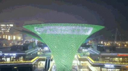 马天宇沃尔玛百事都出动了，现在10后过生日这么大阵仗？