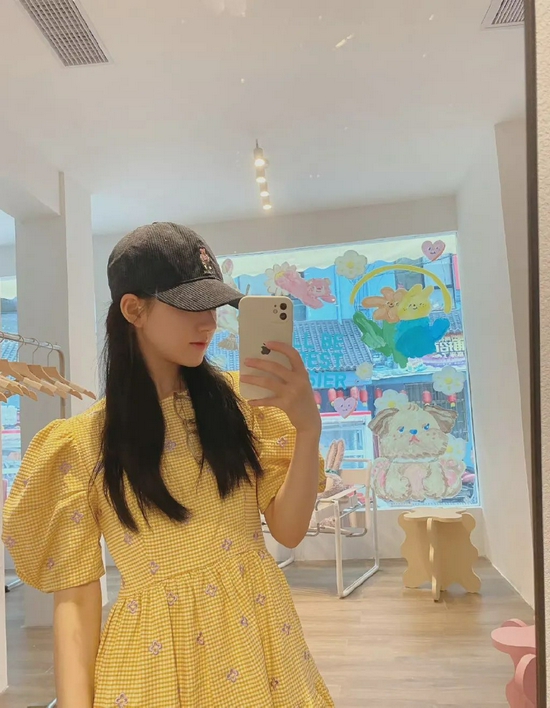 乔欣的迷你包包是什么品牌,乔欣最近有什么剧