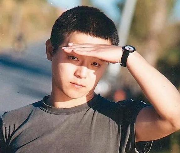 王菲的情史经历,王菲情史谈过几次恋爱