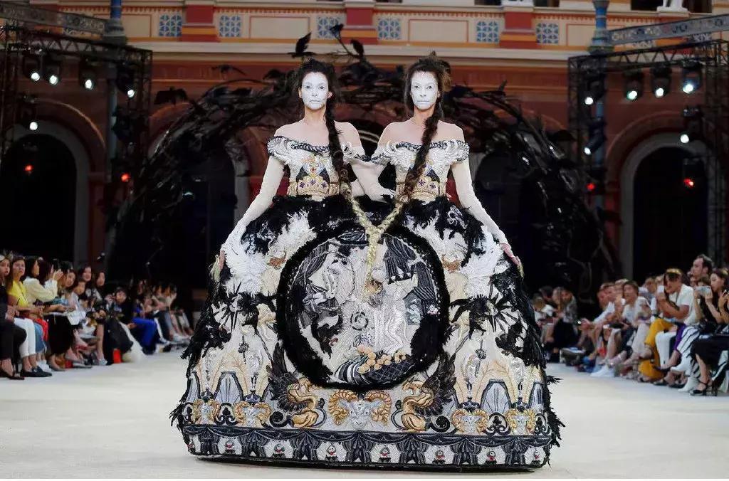 2023时尚圈流行趋势,时尚圈今年的流行色